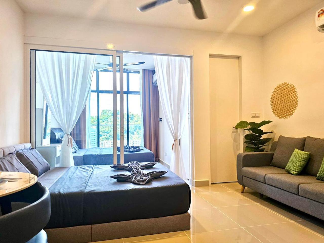 Covesign Suite, The Shore Kota Kinabalu Extérieur photo