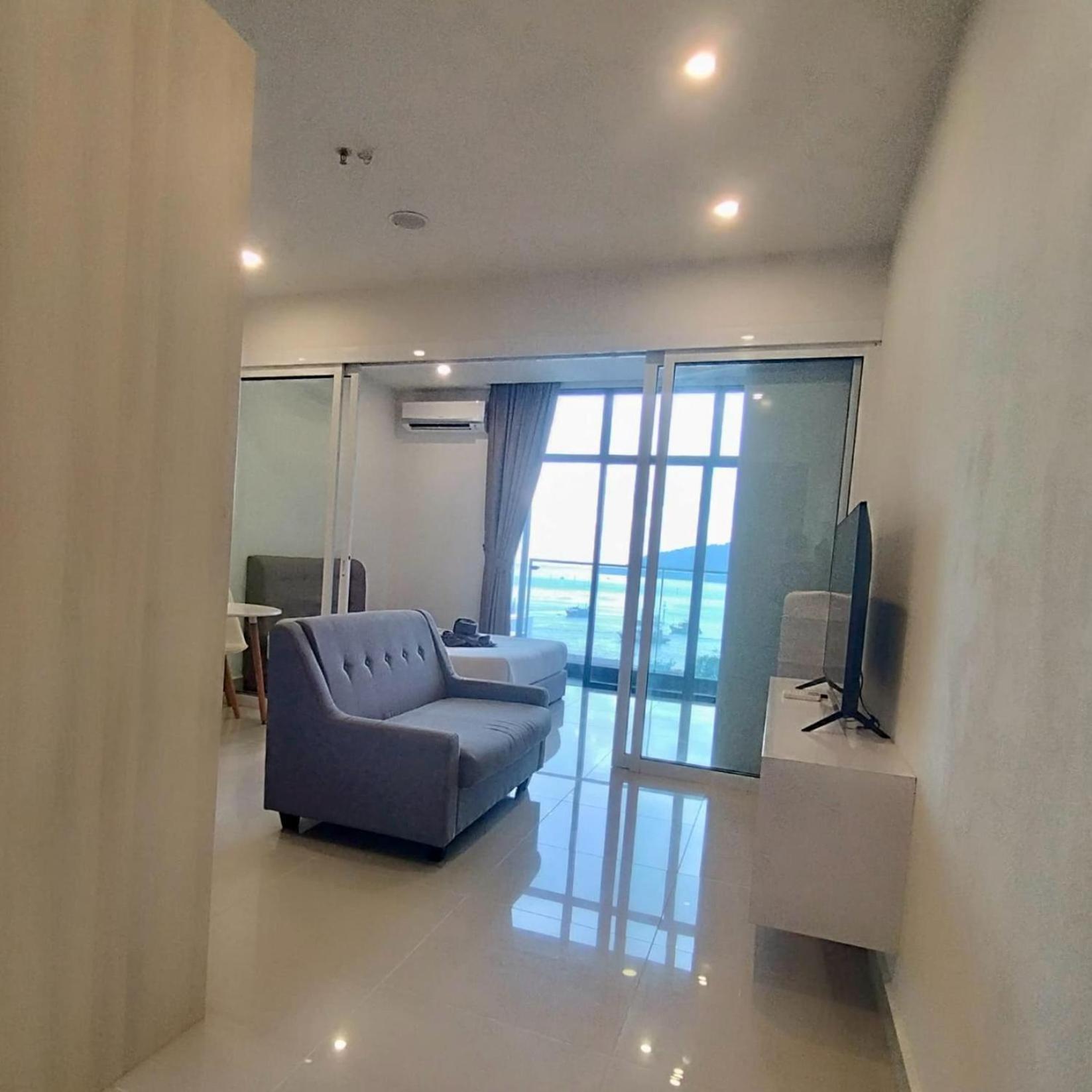 Covesign Suite, The Shore Kota Kinabalu Extérieur photo